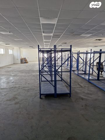 מבני תעשיה, חדרה