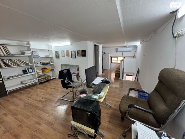 חנויות/ שטח מסחרי, קרית אתא