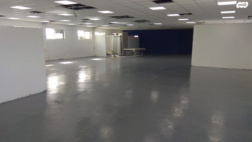 מבני תעשיה, חדרה