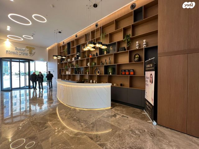 משרדים, צבי אלון 20, מרכז העיר דרום, נתניה