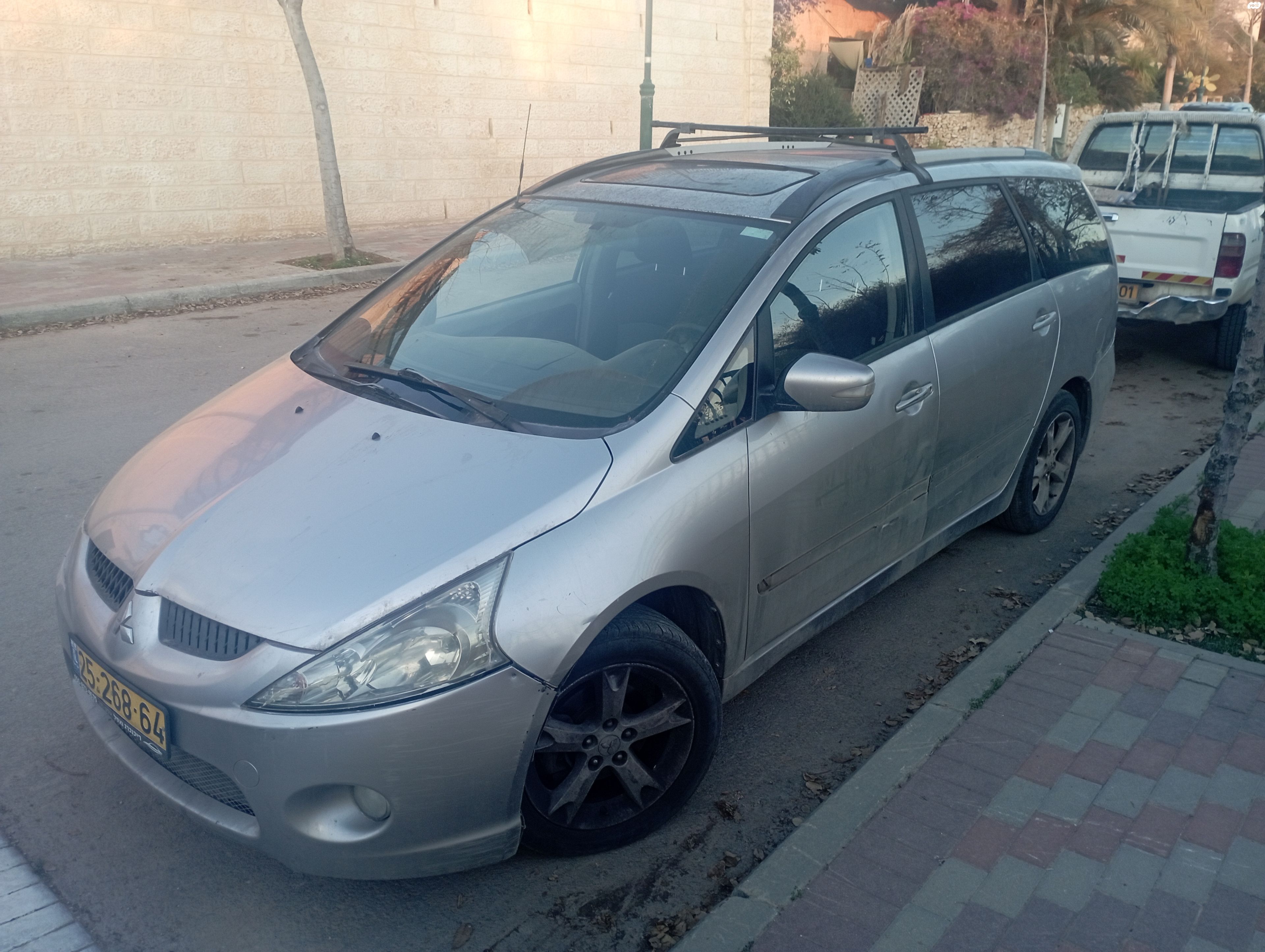 מודעת רכב מיצובישי גרנדיס