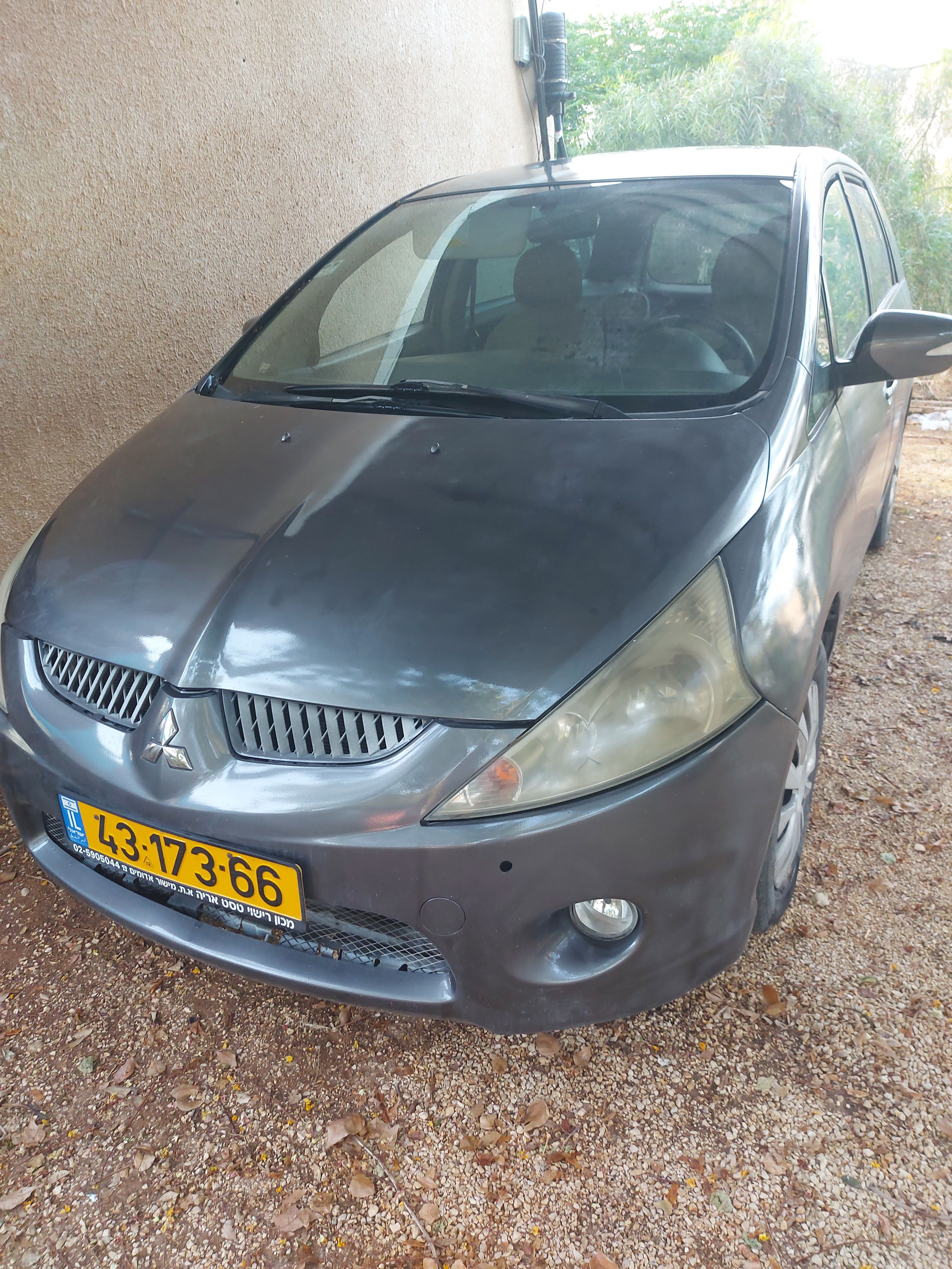 מודעת רכב מיצובישי גרנדיס