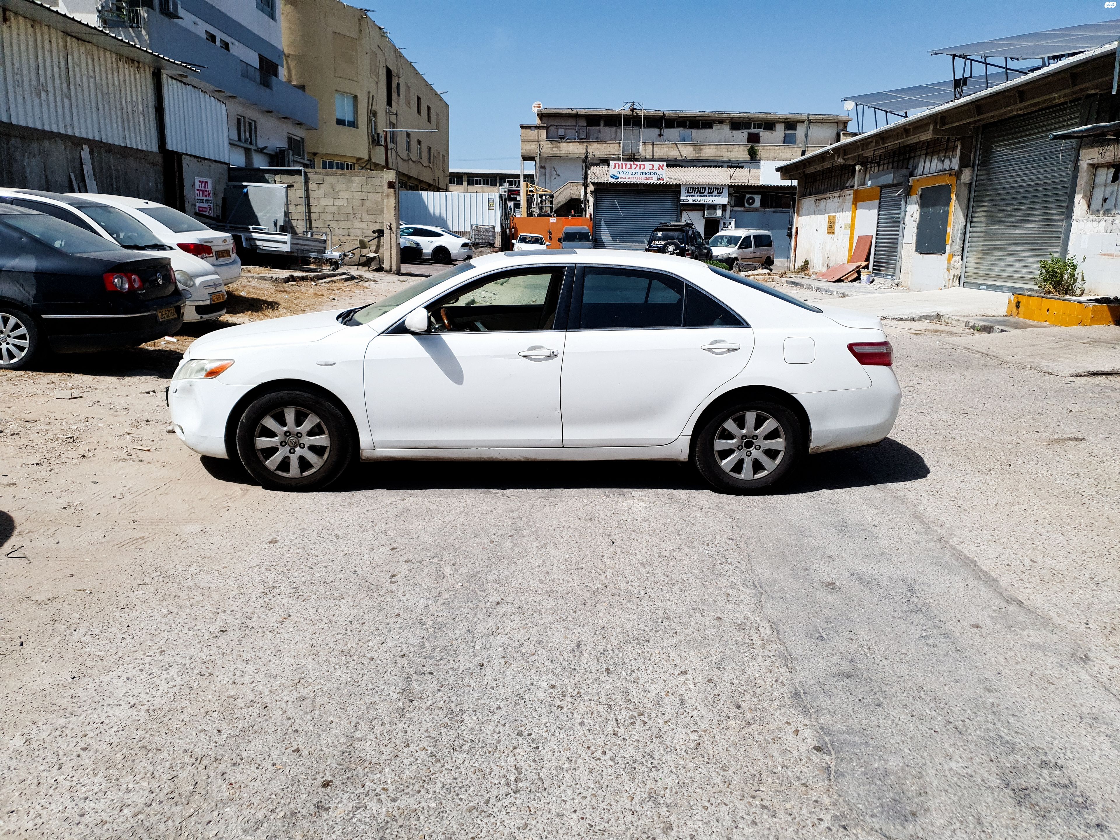 מודעת רכב טויוטה קאמרי