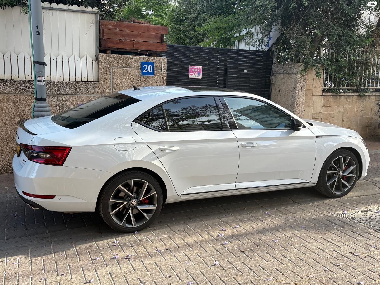 מודעת רכב סקודה סופרב