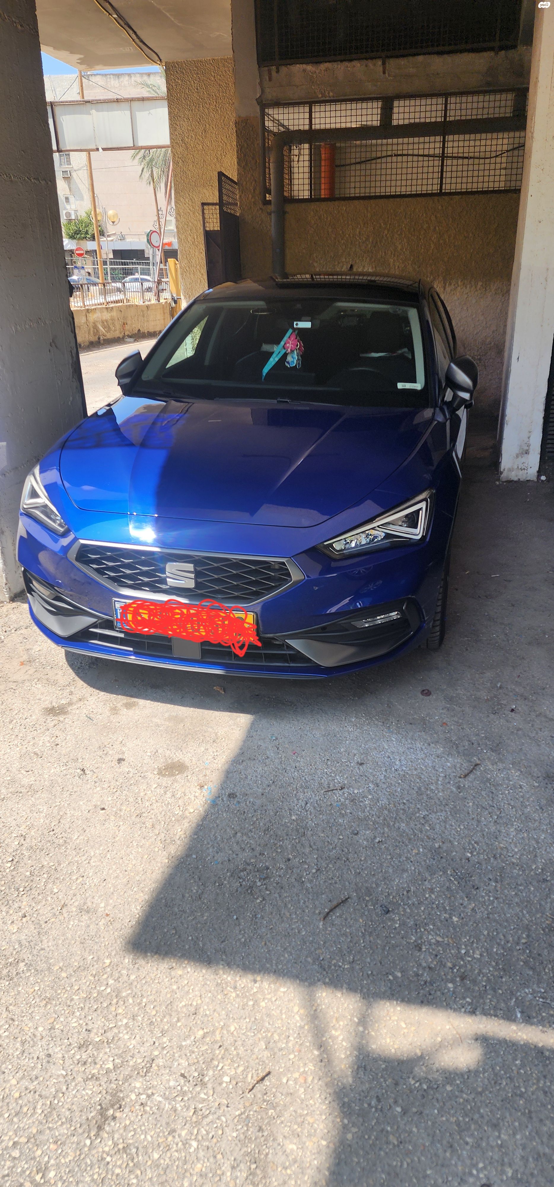 מודעת רכב סיאט לאון