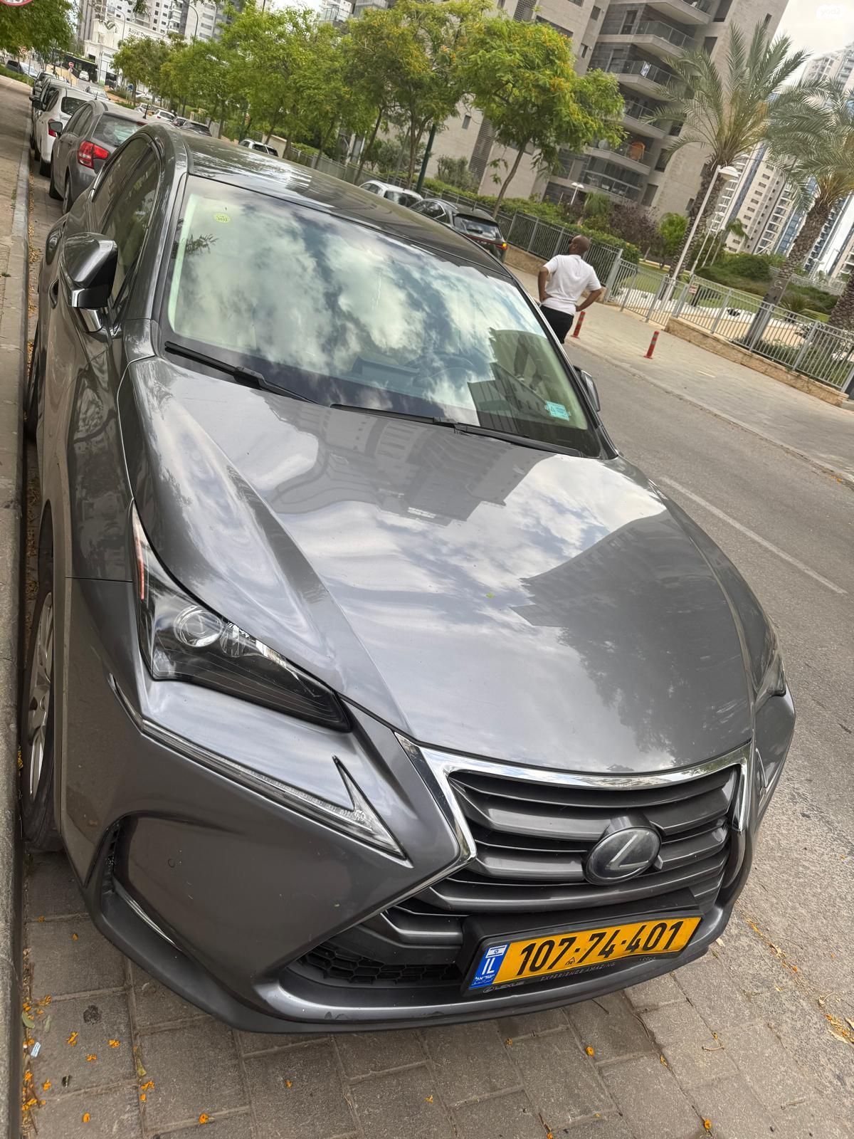 מודעת רכב לקסוס NX