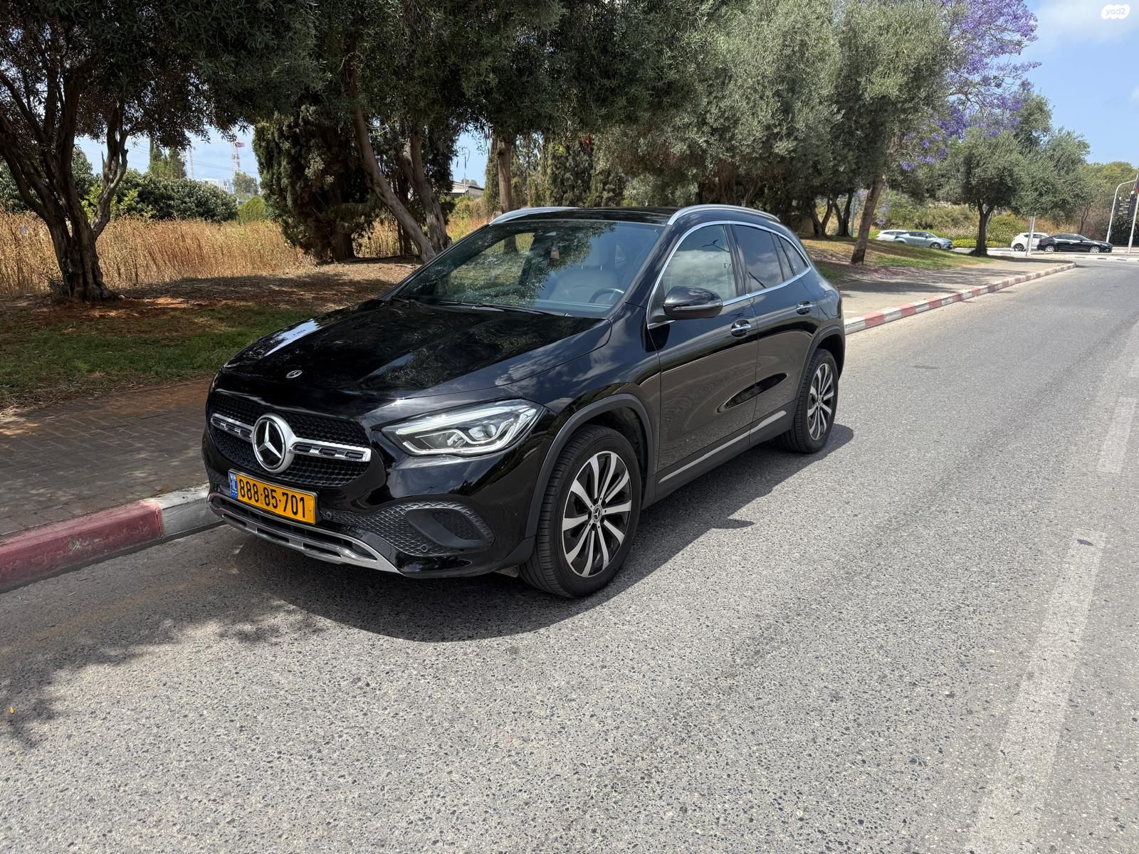 מודעת רכב מרצדס-בנץ GLA