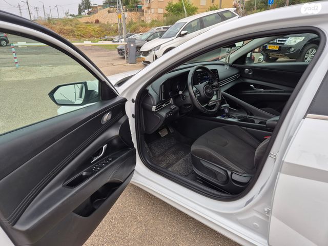 יונדאי אלנטרה