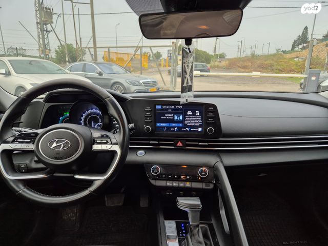 יונדאי אלנטרה