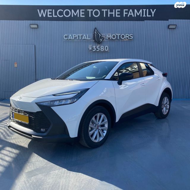 מודעת רכב טויוטה C-HR