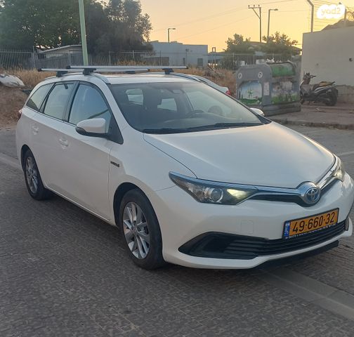 מודעת רכב טויוטה אוריס