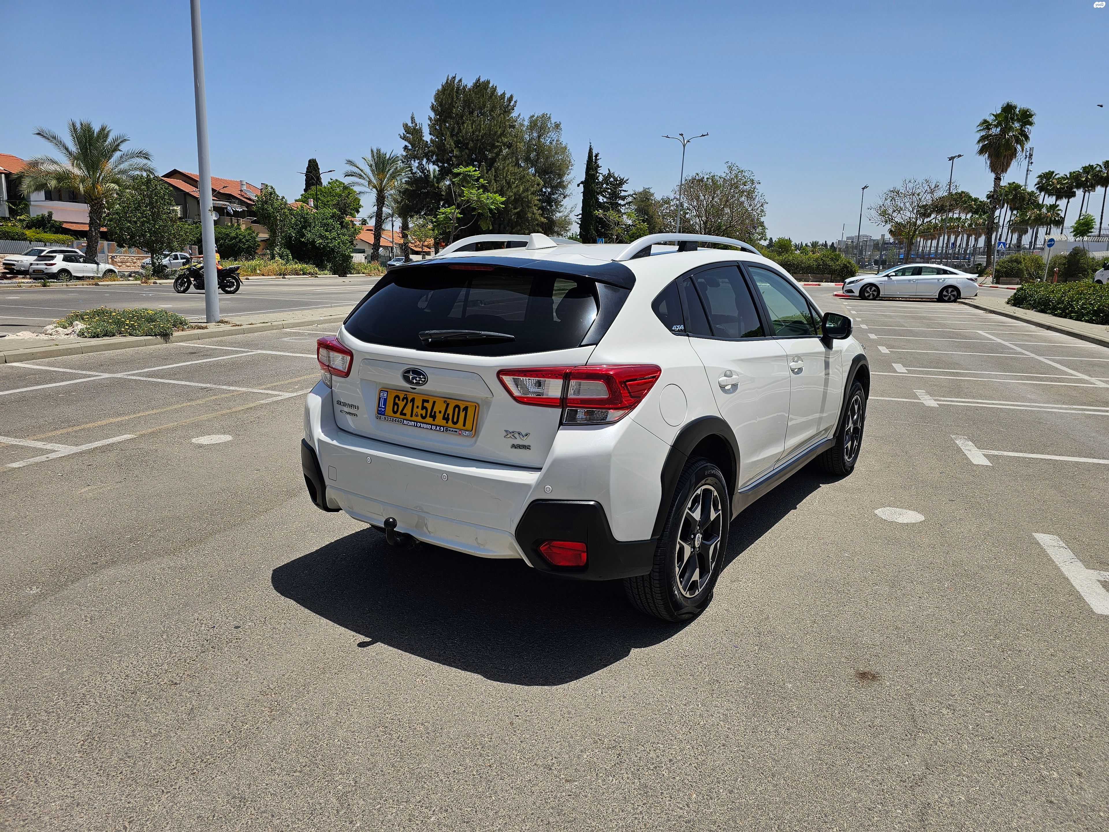 מודעת רכב סובארו XV 1