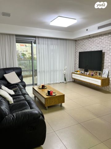 דירה, הצדף 18, נאות רבין, יבנה