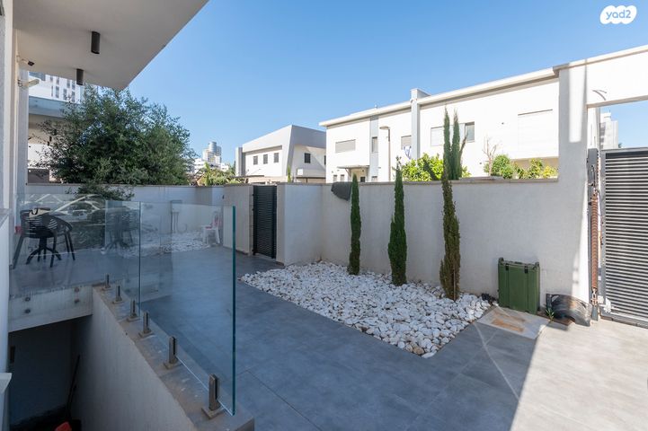 דו משפחתי, לויתן, נאות רבין, יבנה