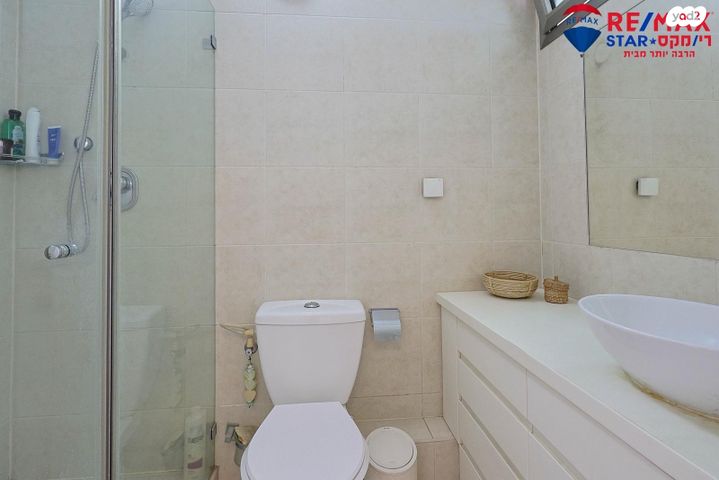 גג/ פנטהאוז, הרצליה הירוקה, נווה עובד, הרצליה