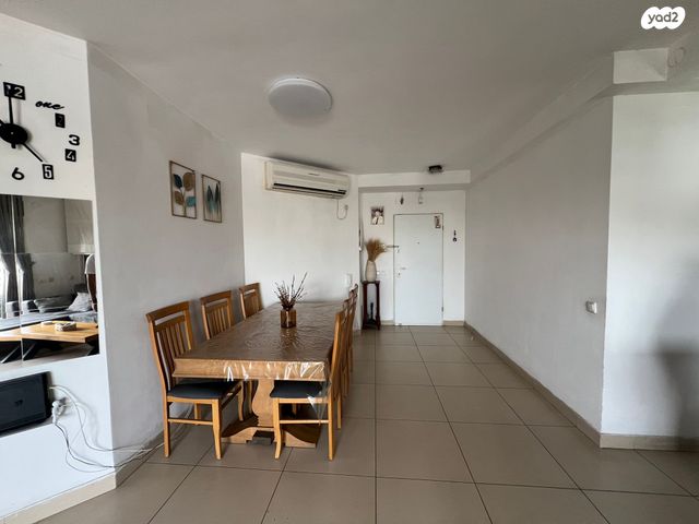 דירה, אסירי ציון 19, קרית שלום, תל אביב יפו