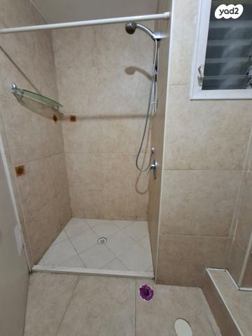 דירה, מעפילי אגוז 5, נווה חן, תל אביב יפו