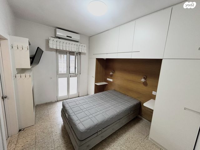 דירה, עובדיה מברטנורה, רחביה, ירושלים