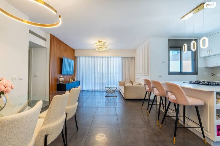 דירה, הר סיני, היובל, אור עקיבא