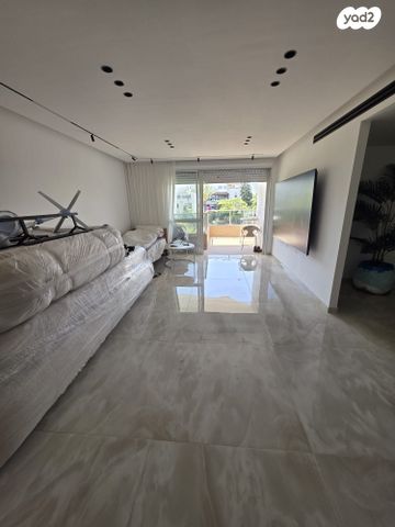 דירה, האורגן, נאות אשלים, ראשון לציון