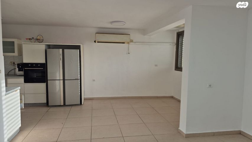 דירת גן, הנורית, גבעת שרת, בית שמש