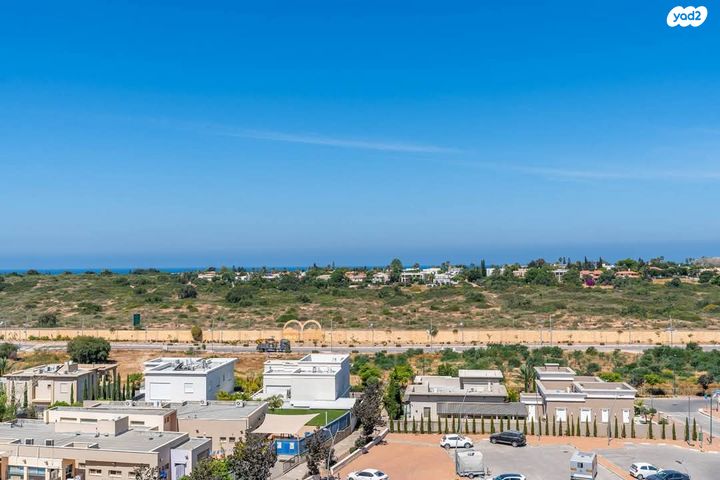 דירה, הר סיני, היובל, אור עקיבא