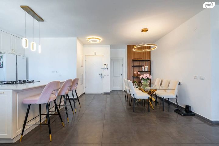 דירה, הר סיני, היובל, אור עקיבא