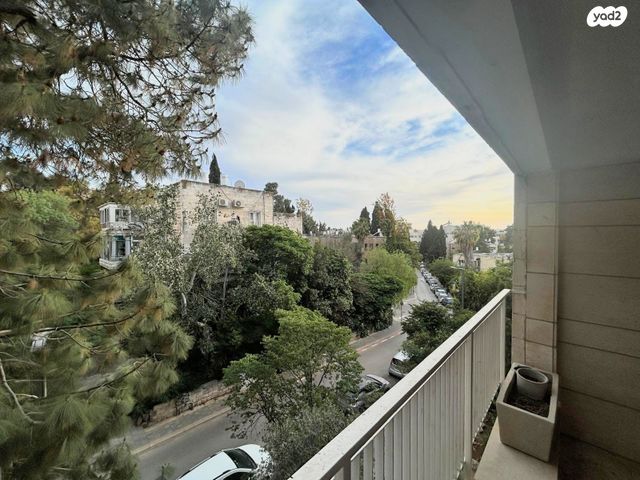 דירה, עובדיה מברטנורה, רחביה, ירושלים