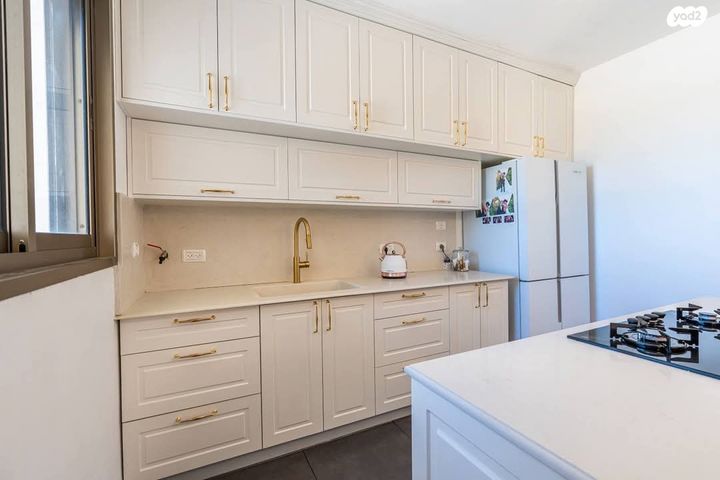 דירה, הר סיני, היובל, אור עקיבא