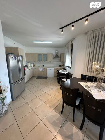 דירה, שדרות רחבעם זאבי 36, שער הים, ראשון לציון