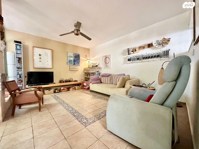 בית פרטי/ קוטג', שבטי ישראל, הרצליה