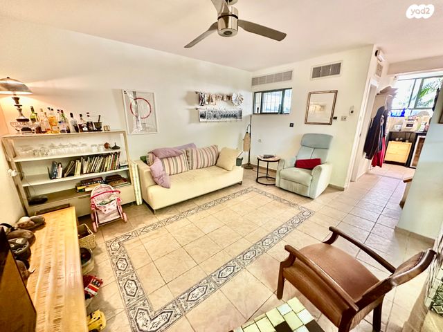 בית פרטי/ קוטג', שבטי ישראל, הרצליה