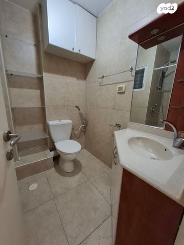 דירה, מעפילי אגוז 5, נווה חן, תל אביב יפו