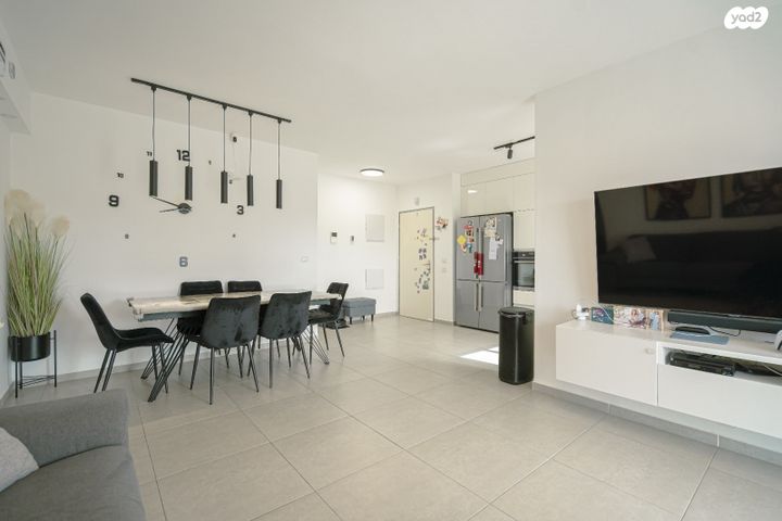 דירה, אחדות 20, בצוותא, חריש