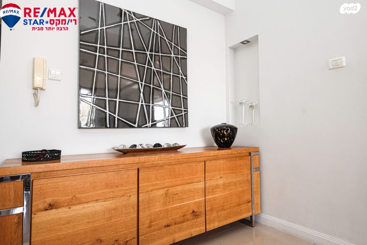 דירה, שדרות אמנון ותמר 8, גני הרצליה, הרצליה