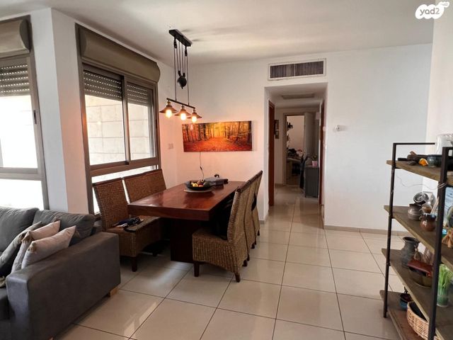 דירה, אורי צבי גרינברג 4, אזורי חן, גימל החדשה, תל אביב יפו