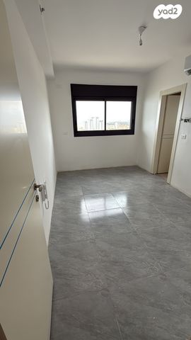 דירה, הרב הרצוג 6, צפון מערב מרכז העיר, נתניה