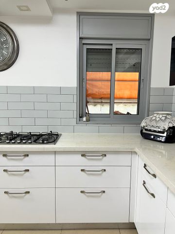 דירה, הצדף 18, נאות רבין, יבנה