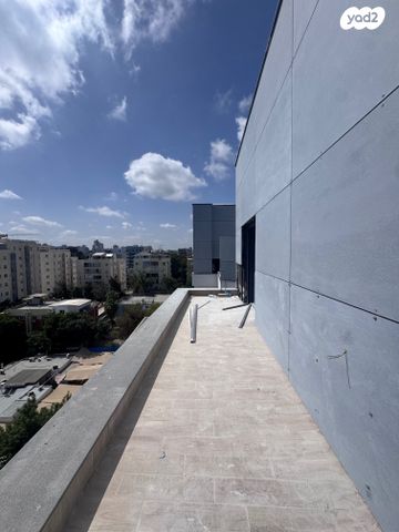 גג/ פנטהאוז, שכונת הראשונים, רמת גן