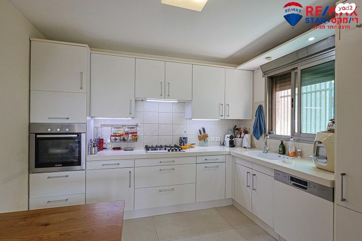 גג/ פנטהאוז, הרצליה הירוקה, נווה עובד, הרצליה