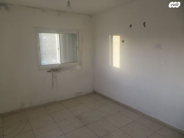 דירה, שדרות מלכי ישראל 149, הקוממיות, קרית גת