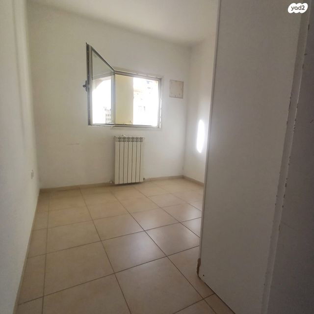 דירה, הבבא סאלי, חומת שמואל, הר חומה, ירושלים