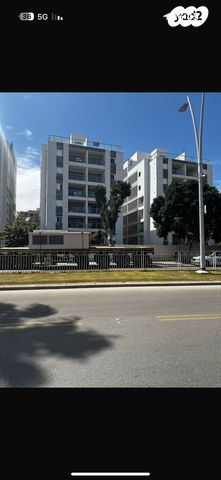 גג/ פנטהאוז, הרב קוק 21, רובע ב', אשדוד