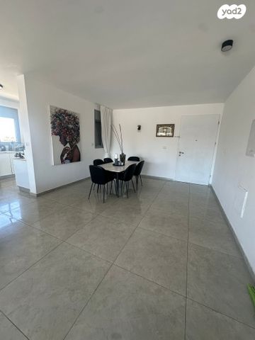 גג/ פנטהאוז, אבא הלל סילבר, נאות הרצל, נתניה