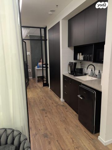 משרדים, דרך מנחם בגין, מונטיפיורי, הרכבת, תל אביב יפו