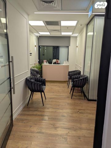 משרדים, דרך מנחם בגין, מונטיפיורי, הרכבת, תל אביב יפו