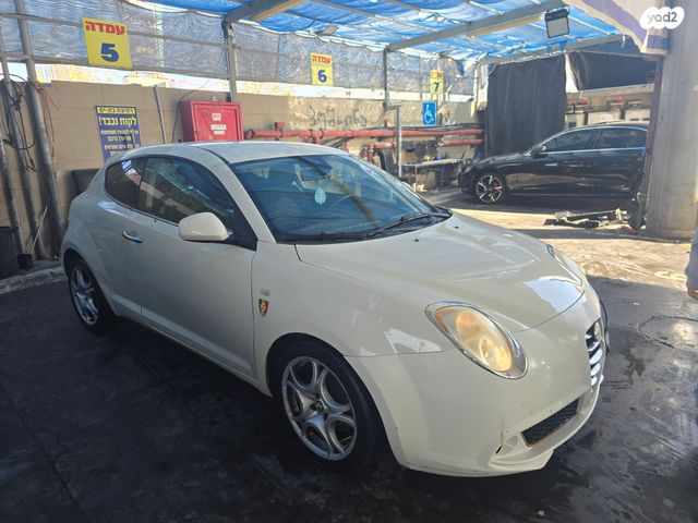 אלפא רומיאו מיטו