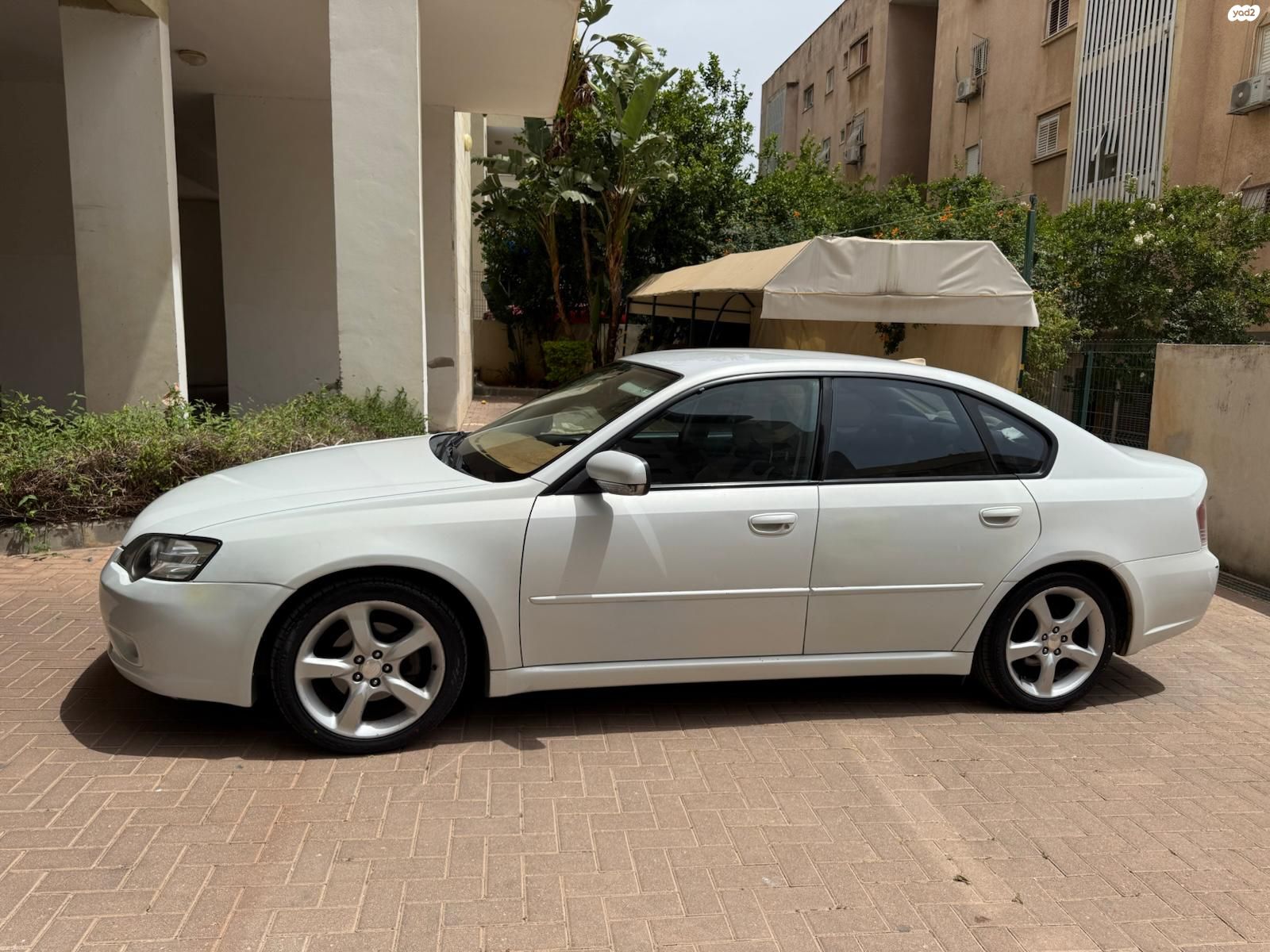 מודעת רכב סובארו B4/לגאסי