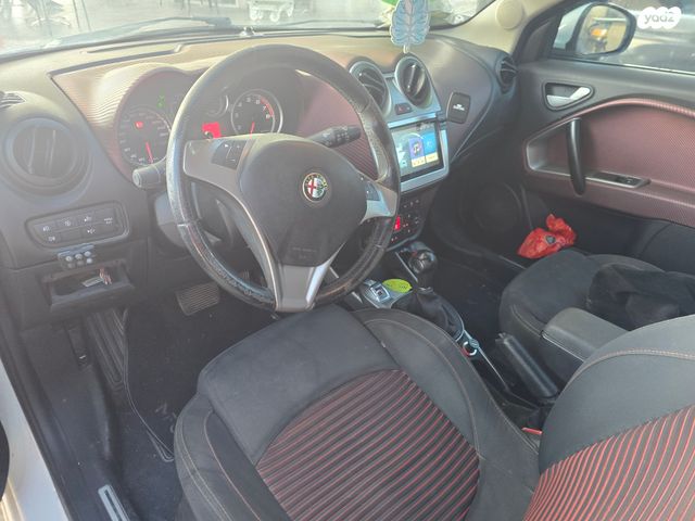 אלפא רומיאו מיטו