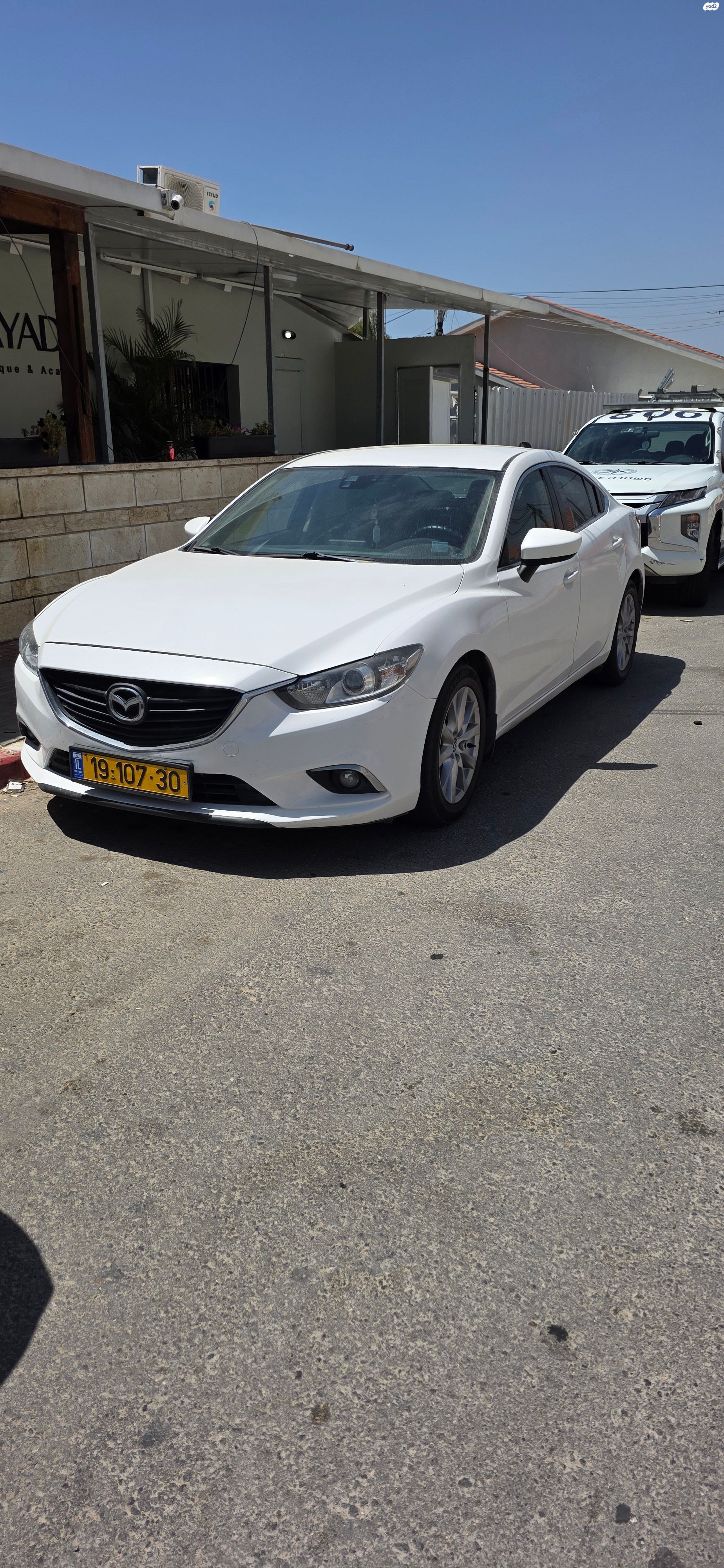 מודעת רכב מאזדה 6